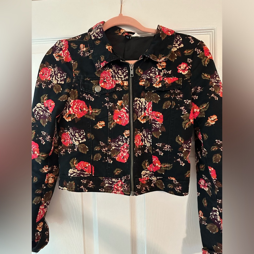 Divided by H&M Black and Red Cropped Jean Jacket with Floral Print